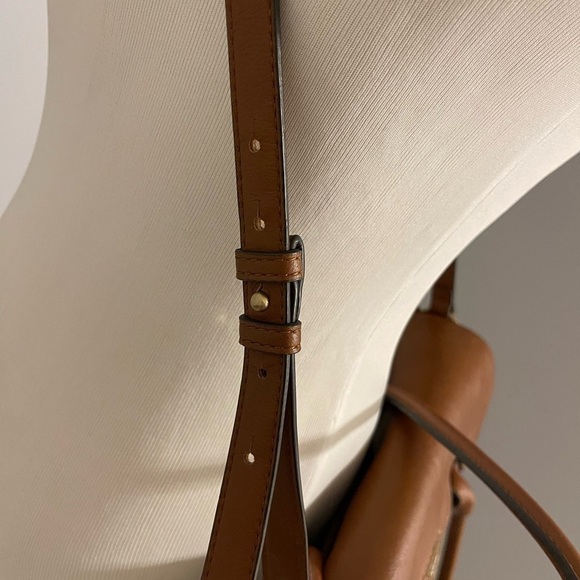 FIORELLI Vegan Leather Flap Satchel Crossbody EUC - Picture 3 of 10